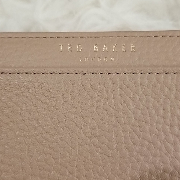 💕TED BAKER💕 Emblyn Faceted Bow Leather Wallet - Picture 5 of 7